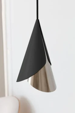 Abat-jour en aluminium argenté et noir Cornet - Umage
