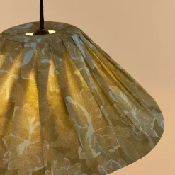 Abat-jour plissé pour suspension en popeline de coton bio à motifs fleurs vert et bleu 50 cm Ava - Nobodinoz