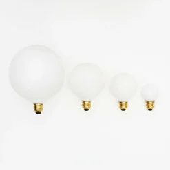 Ampoule LED E27 8W dimmable 13,7 cm Sphere III - Tala