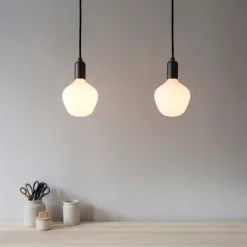 Ampoule LED E27 6W filament dimmable 13,4 cm en porcelaine Enno - tala
