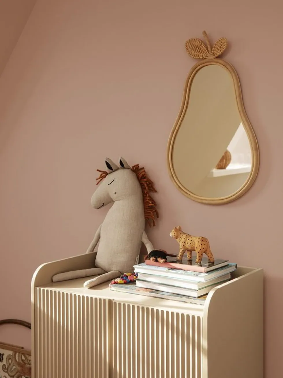 Armoire basse en bois cashmire 70x40x110cm Sill - Ferm Living