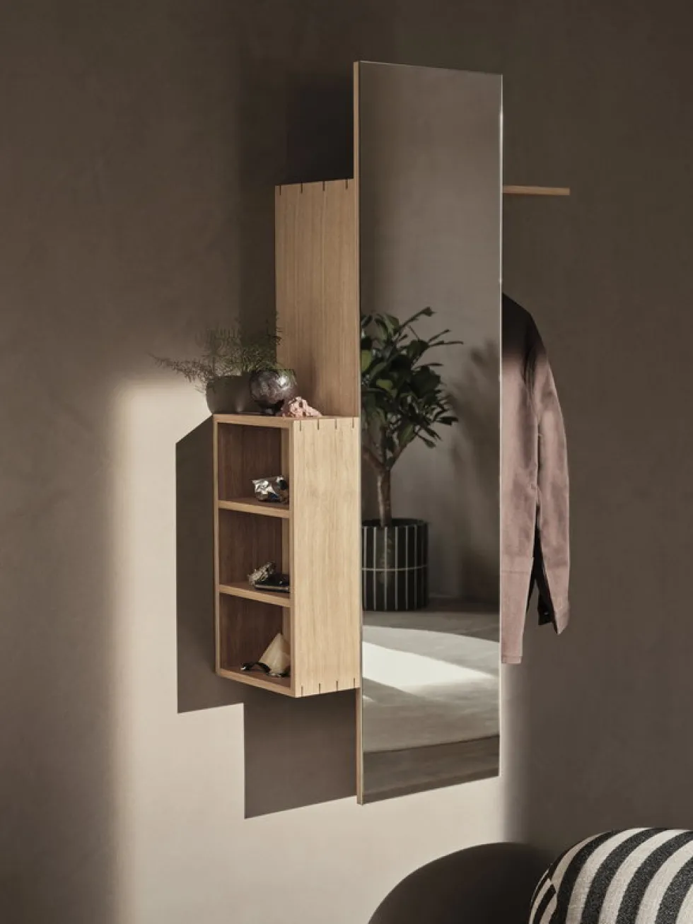 Armoire en chêne avec miroir Bon Hallway - Ferm living