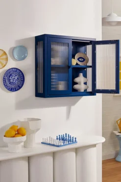 Armoire murale en acier bleu marine et verre cannelé 60x18x57cm The Kit - Mustard Made