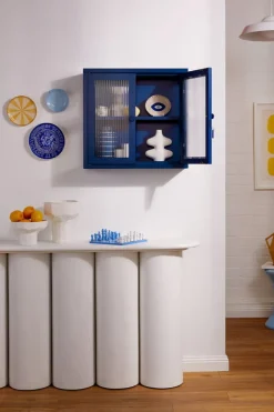 Armoire murale en acier bleu marine et verre cannelé 60x18x57cm The Kit - Mustard Made