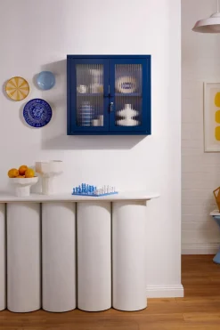 Armoire murale en acier bleu marine et verre cannelé 60x18x57cm The Kit - Mustard Made