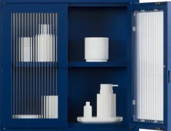 Armoire murale en acier bleu marine et verre cannelé 60x18x57cm The Kit - Mustard Made