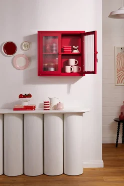Armoire murale en acier rouge coquelicot et verre cannelé 60x18x57cm The Kit - Mustard Made