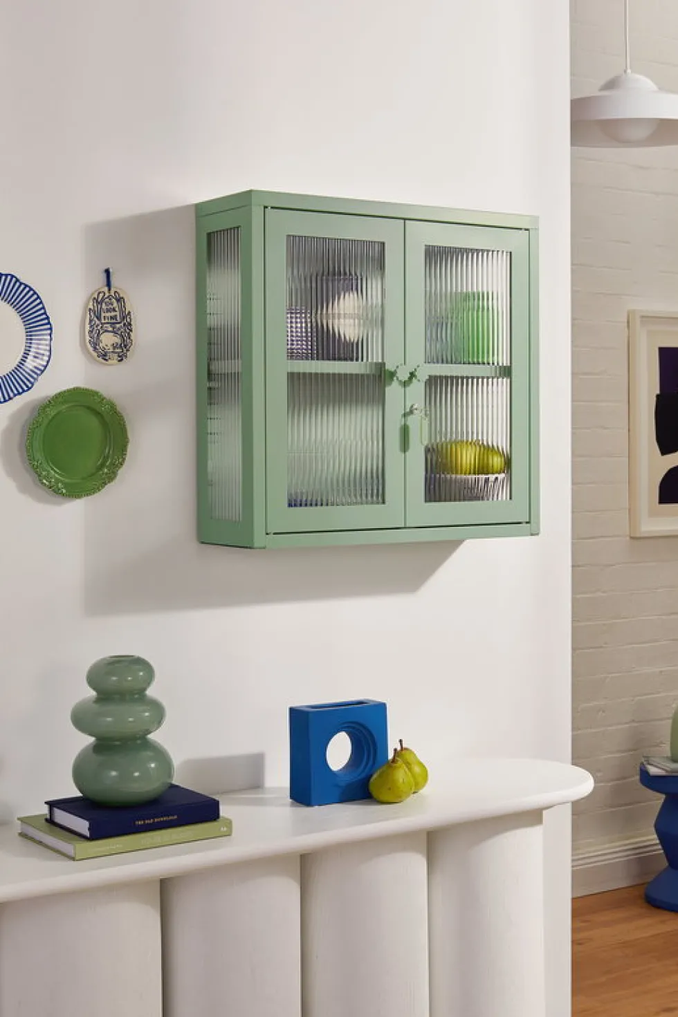 Armoire murale en acier vert sauge et verre cannelé 60x18x57cm The Kit - Mustard Made