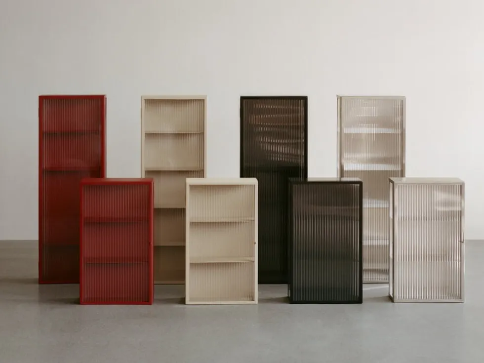 Armoire murale en métal rouge 35x100cm Haze - Ferm living
