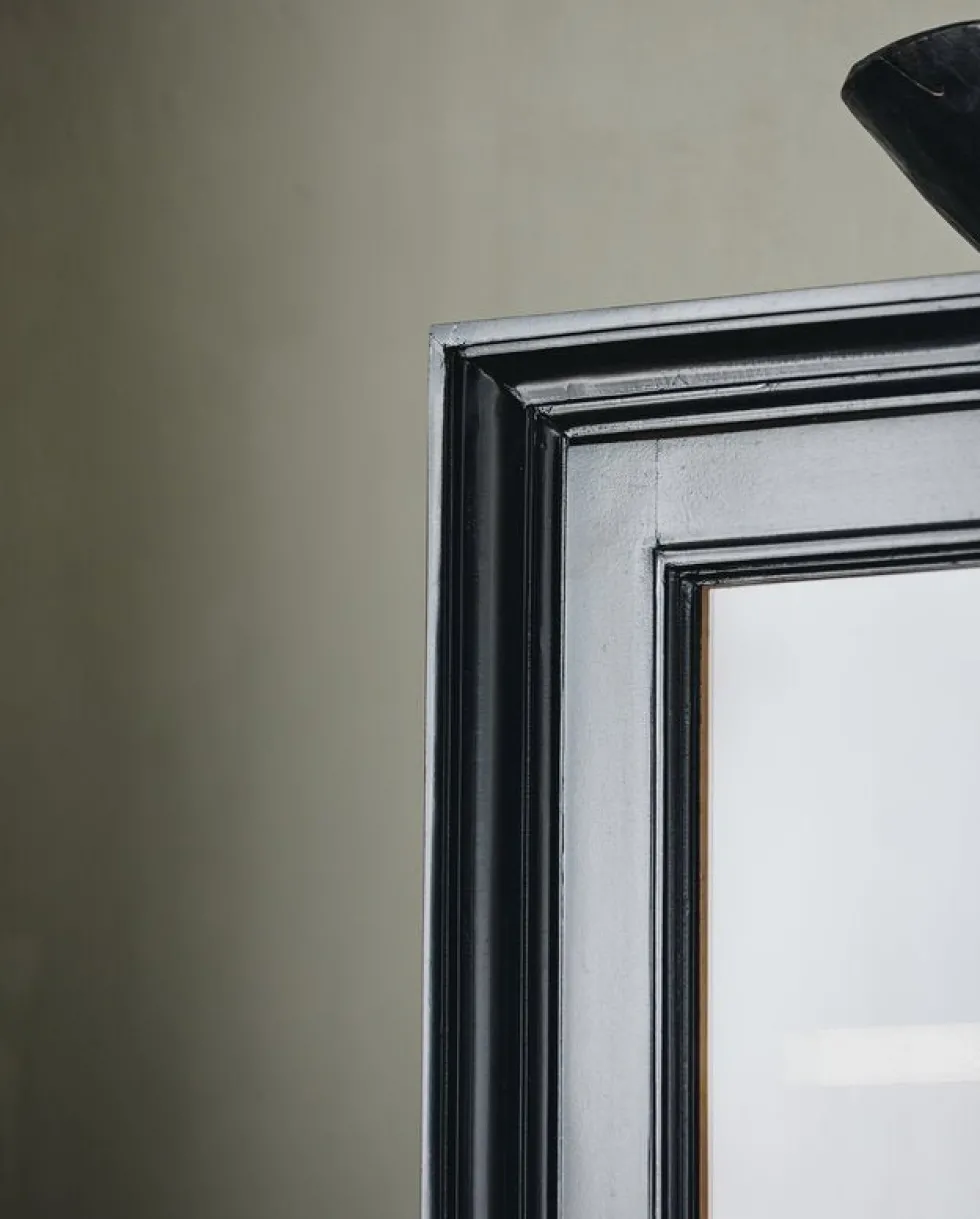 Armoire vitrine en bois noir 76x44x210cm Viva - Nordal