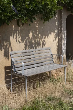 Banc avec accoudoirs en frêne huilé et aluminium 114x52x80cm Traverse - Hay
