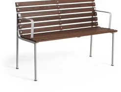 Banc avec accoudoirs en frêne huilé et aluminium 114x52x80cm Traverse - Hay