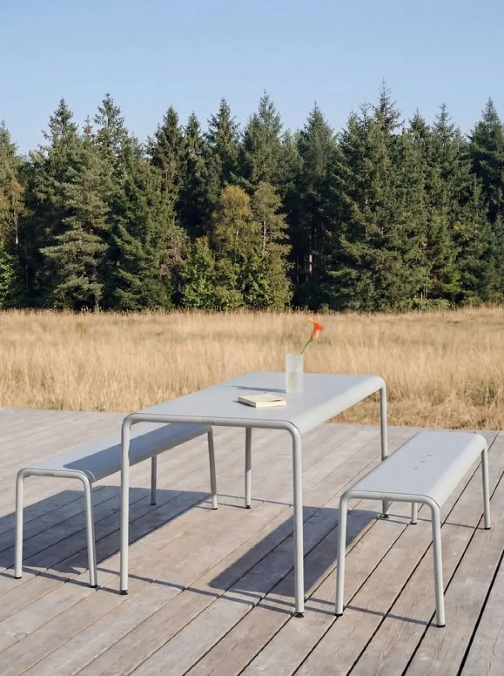 Banc de jardin en acier thermolaqué inoxydable vert forêt 140x42x45cm Panorama - TIPTOE