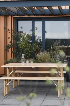 Banc de jardin en pin naturel 170x32x47cm Avenue - Zuiver
