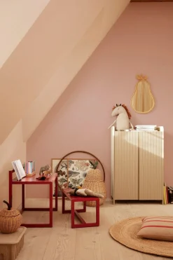 Banc pour enfant en bois de frêne rouge 62x30x30cm Little Architect - Ferm Living