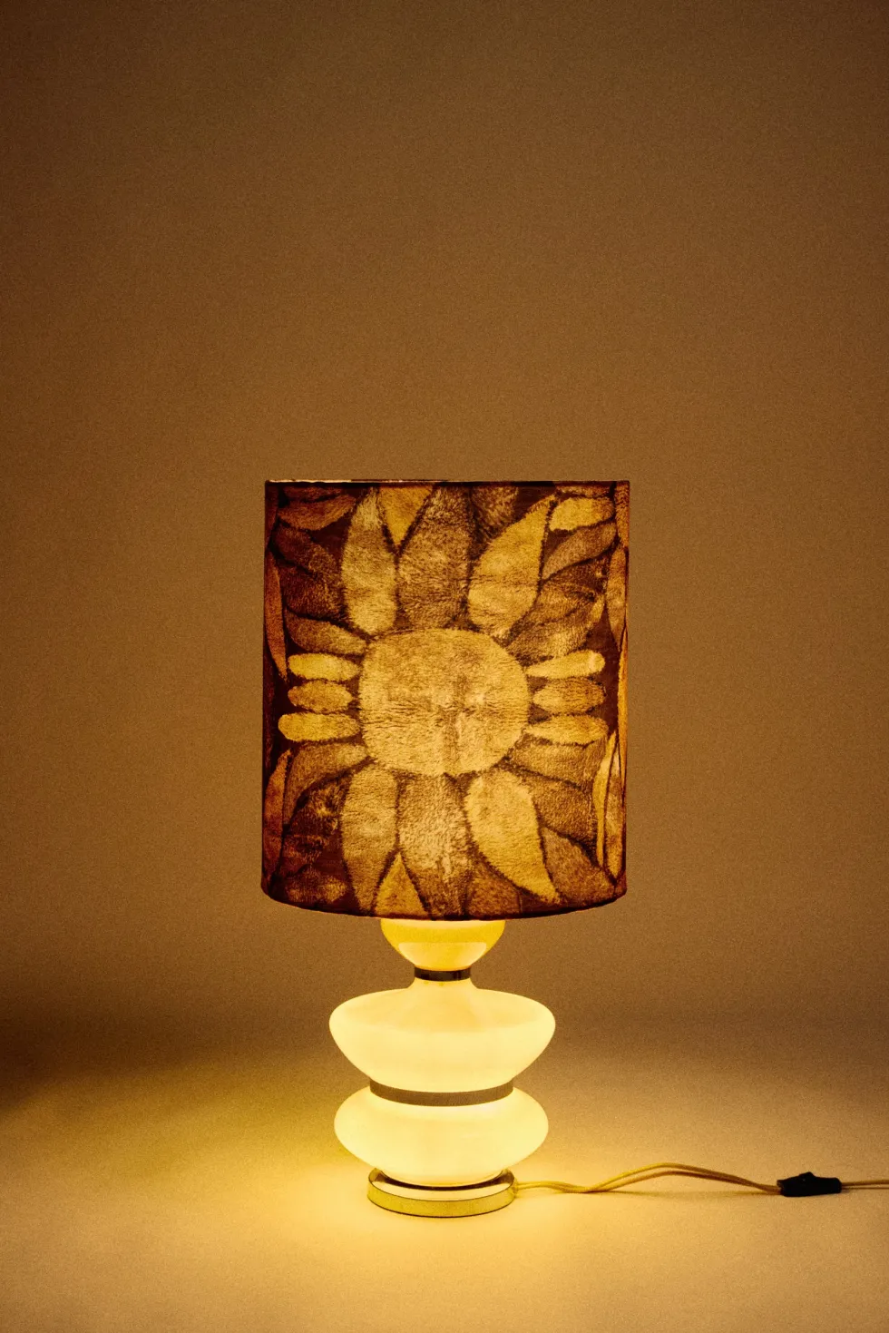 Base de lampe en verre jaune et chrome Bubble Honey - HKLIVING