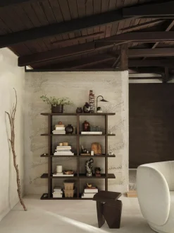 Bibliothèque en chêne naturel laqué teinté foncé 122,5x141cm Kona - Ferm Living