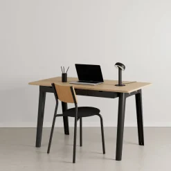 Bureau en chêne éco-certifié avec tiroirs 130 x 70 cm piètements noir graphite New Modern -Tiptoe
