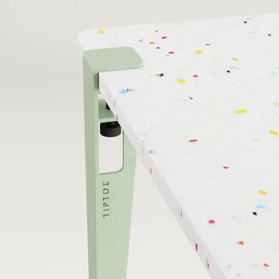 Bureau enfant plastique recyclé 70 x 50 cm vert Tutti Frutti et tabouret vert Mini Lou - Tiptoe