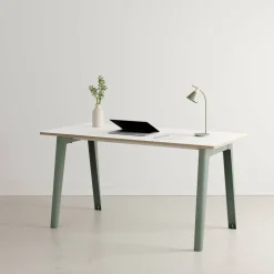 Bureau en stratifié blanc 150 x 70 cm piètements gris eucalyptus New Modern -Tiptoe