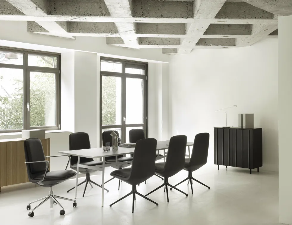 Cabinet bas noir Rib Soft noir - Normann Copenhagen