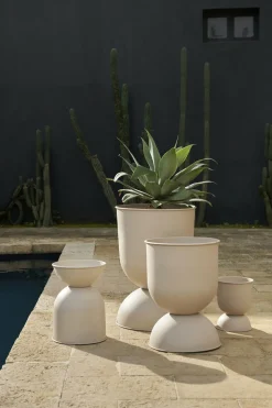 Cache-pot beige Hourglass S - Ferm Living