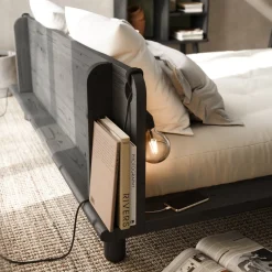 Cadre de lit en bois laqué noir avec lampes de chevet 160x200cm Peek - Karup Design