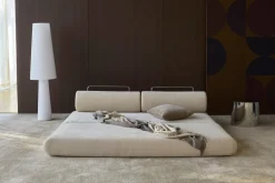 Canapé convertible avec deux coussins ronds en polyester recyclé beige 200x90x65cm Circlus - Inovation Living