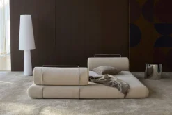 Canapé convertible avec deux coussins ronds en polyester recyclé beige 200x90x65cm Circlus - Inovation Living