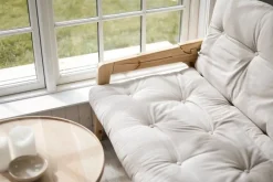 Canapé convertible en pin foncé avec son matelas futon mellow brown Grab - Karup Design