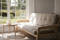 Canapé convertible en pin foncé avec son matelas futon mellow brown Grab - Karup Design