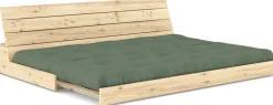 Canapé convertible en pin naturel laqué et matelas vert olive 196x110x72 cm Base - Karup Design