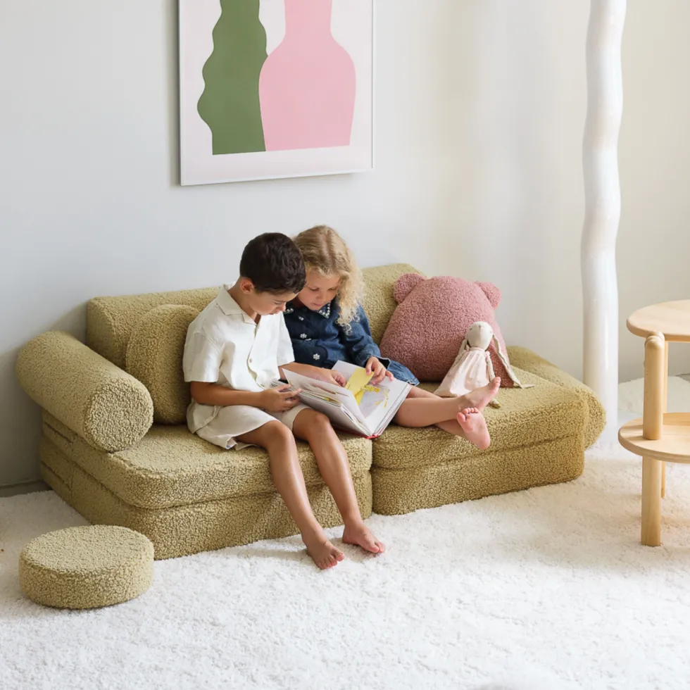 Canapé dépliable en sherpa bouclé matcha 136x78x40cm Settle - Wigiwama