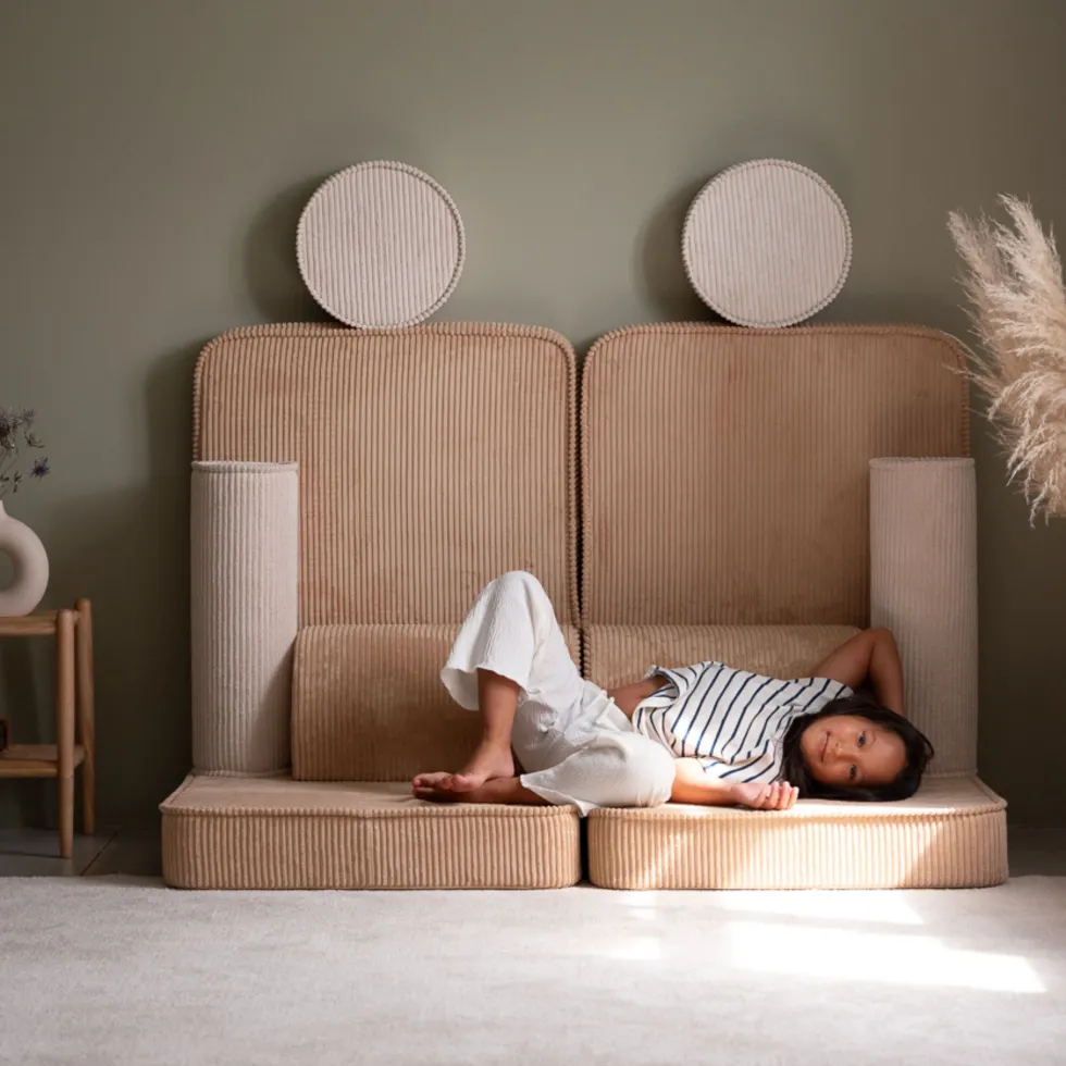 Canapé dépliable en velours côtelé brown sugar 136x78x40cm Settle - Wigiwama