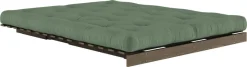 Canapé-lit en pin carob brown et tissu vert olive 160 x 200 cm Roots - Karup Design
