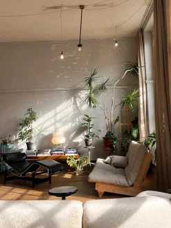 Canapé-lit en pin massif avec matelas en coton gris 140x200cm Fresh - Karup Design
