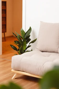 Canapé 2 places en pin et matelas beige 200x90cm Senza - Karup Design