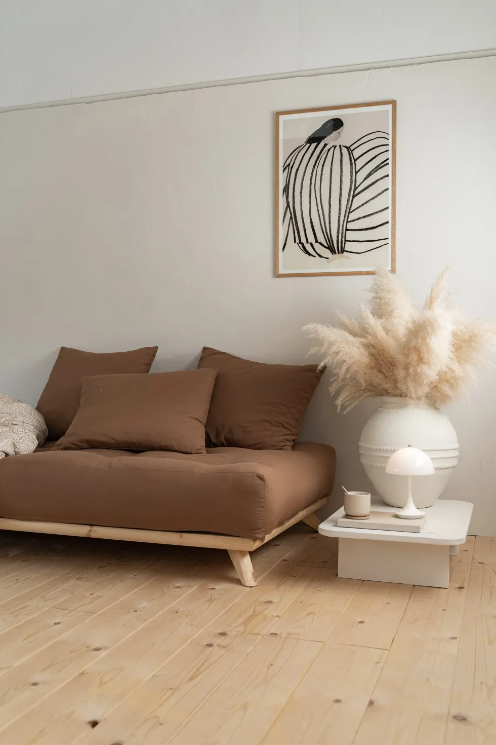 Canapé 2 places en pin et matelas mocca 200x90cm Senza - Karup Design