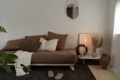 Canapé 2 places en pin et matelas mocca 200x90cm Senza - Karup Design