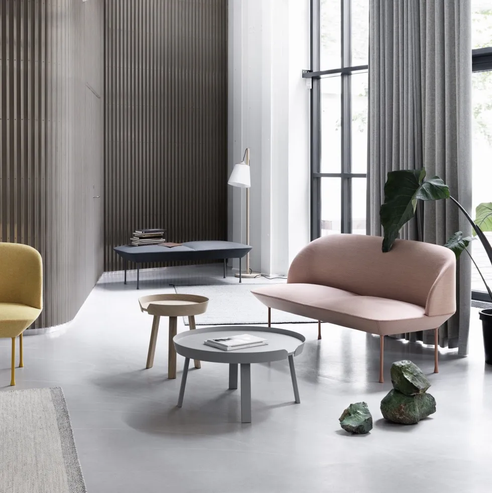 Canapé 3 places rose pieds gris clair Oslo - Muuto