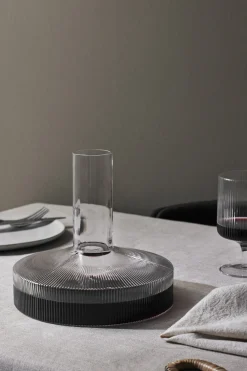 Carafe à vin transparente Ripple - Ferm Living