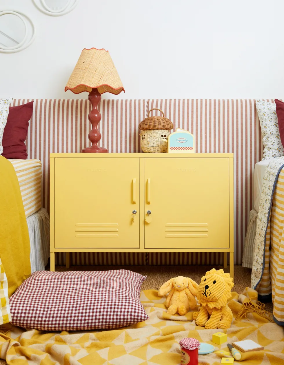 Casier en acier jaune beurre 40x100x72cm The Lowdown - Mustard Made