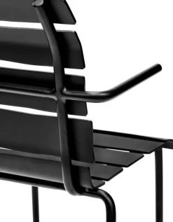 Chaise avec accoudoirs de jardin en métal noir 56x55x82cm - valerie_objects