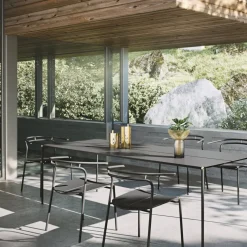 Chaise avec accoudoirs en acier noir Novo - Aytm