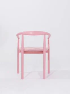 Chaise avec accoudoirs en chêne massif rose 50x73cm Contour - Colortherapis