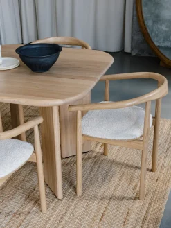 Chaise avec accoudoirs en chêne massif 50x73cm Contour - Colortherapis