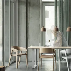 Chaise avec accoudoirs en chêne naturel Cover - Muuto