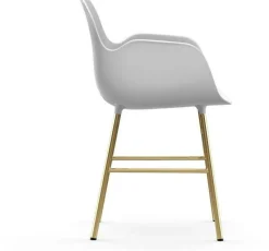 Chaise avec accoudoirs en laiton et pp blanc Form - Normann Copenhagen