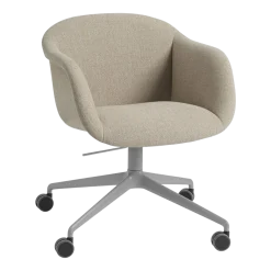 Chaise avec accoudoirs pivotant avec roulettes en tissu beige Fiber - Muuto