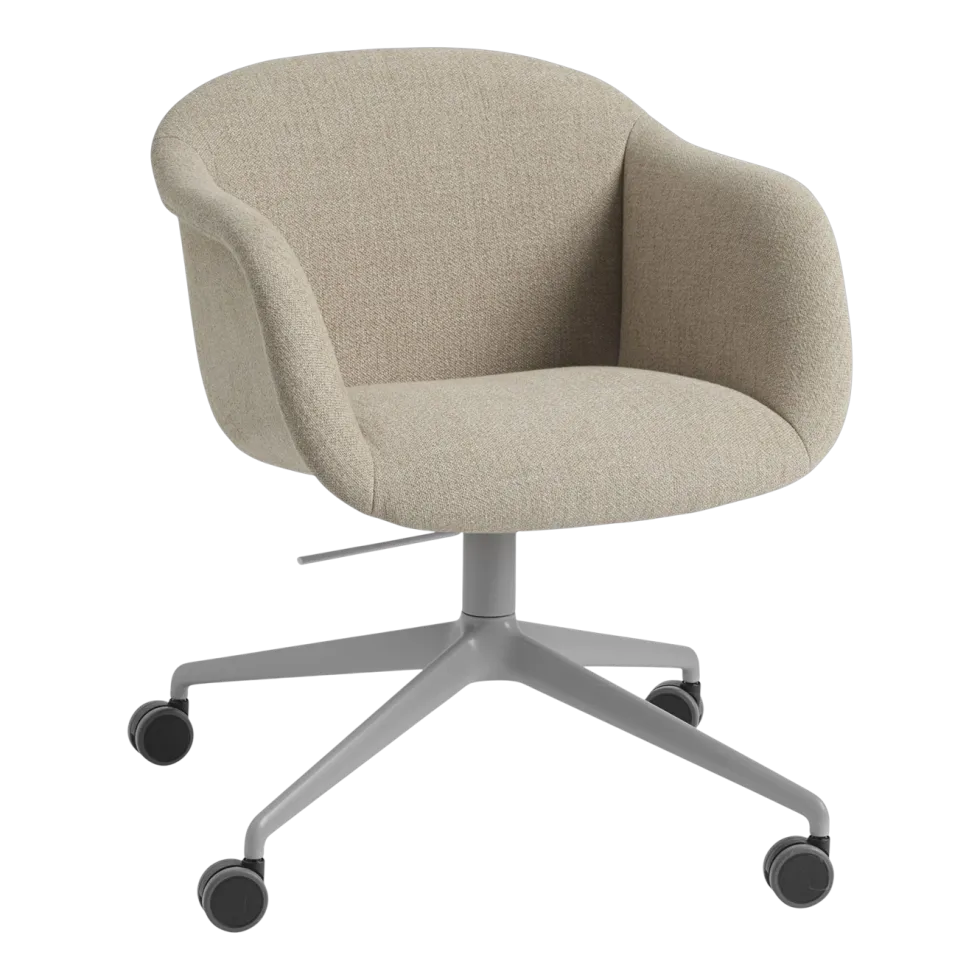 Chaise avec accoudoirs pivotant avec roulettes en tissu beige Fiber - Muuto